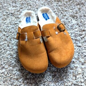 Arizona Fur Lined Slip-on Buckle Cognac Delano Size 8.5